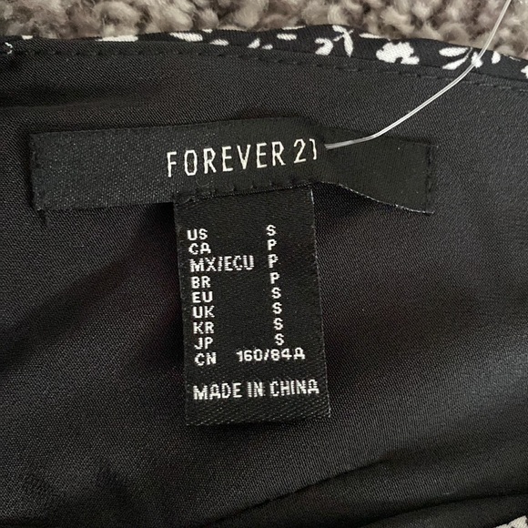 Forever 21 Dress - Picture 3 of 4